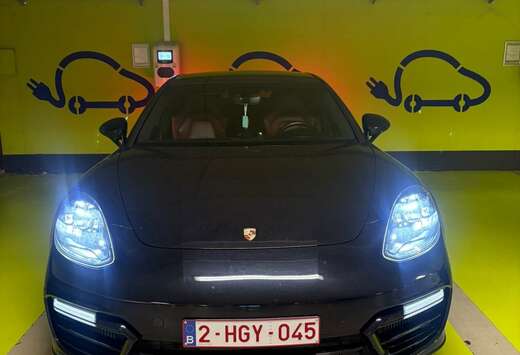 Porsche 4 E-Hybrid Executive