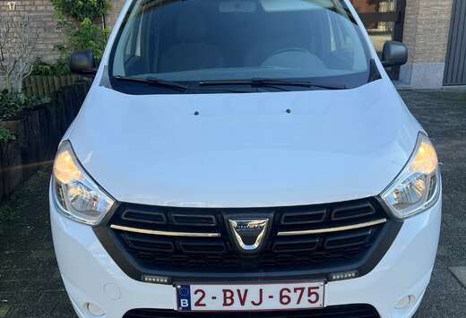 Dacia Lodgy Stepway 1.5 Blue dCi Anniversary 7pl.