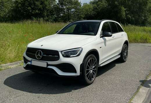 Mercedes-Benz GLC 300 e 4-Matic PHEV AMG Line