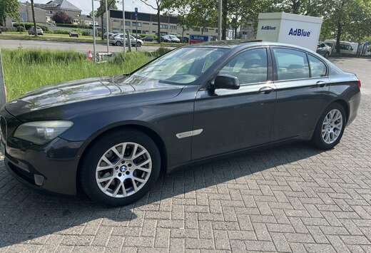 BMW 740iA