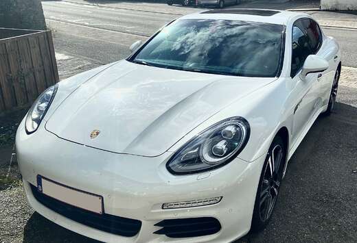 Porsche S e-Hybrid 3.0i V6 Tiptronic