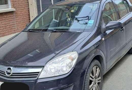 Opel 1.6i Essentia (Fleet)