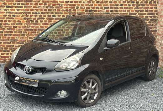 Toyota VIP 1.0i VVT-i TomTom