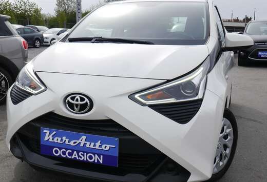 Toyota 1.0i VVT-i x-play AUTOM*CAMERA*AIRCO*31000KM*
