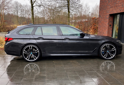 BMW e HUD ACC Leder PANO Trekhaak Cam