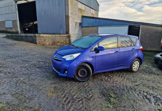 Toyota Verso S 1.4 D-4D Luna