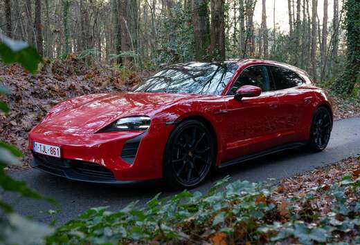 Porsche Taycan GTS Sport Turismo