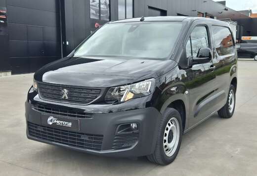 Peugeot 1.5 BlueHDi 100 MAN6 3pl /Camera/Carplay/GPS