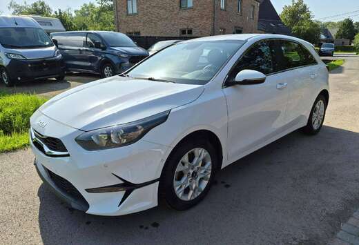 Kia Ceed 1.6 CRDi MHEV Pulse DCT