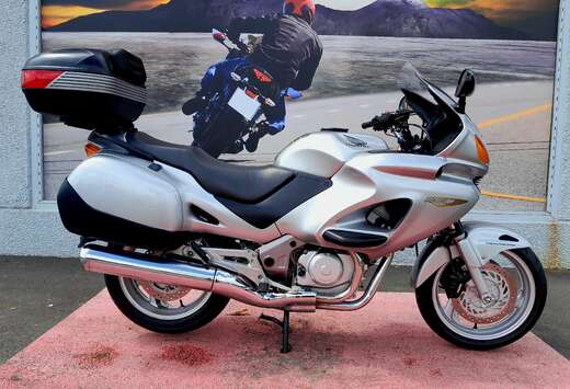 Honda NT 650 V