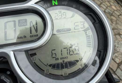 1100 Sport