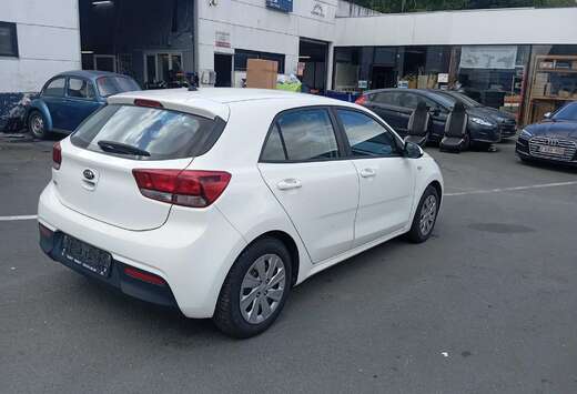 Kia 1.2 Attract