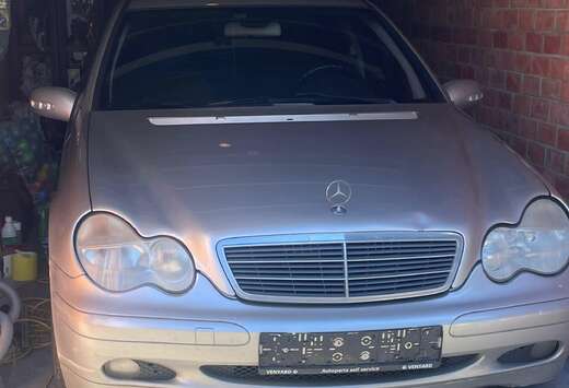 Mercedes-Benz C 180 Classic