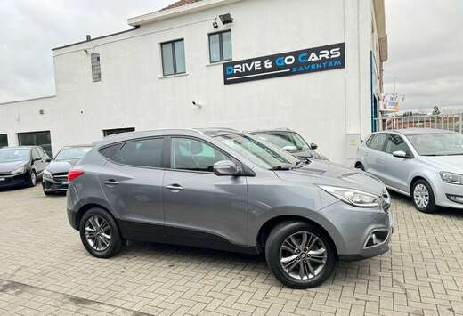 Hyundai 1.6i 2WD Executive ** 1 JAAR GARANTIE **