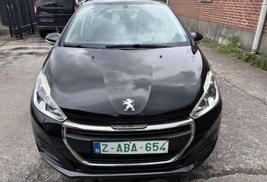 Peugeot 208 1.6 BlueHDi prête à immatriculer