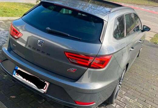 SEAT Leon 2.0 TSI Cupra 4Drive DSG