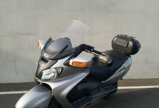 Suzuki Executive