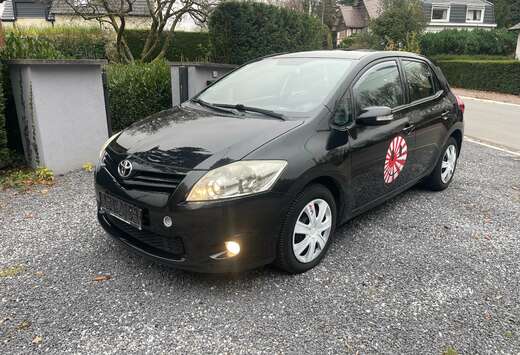 Toyota Auris 2.0 D-4D Sol DPF