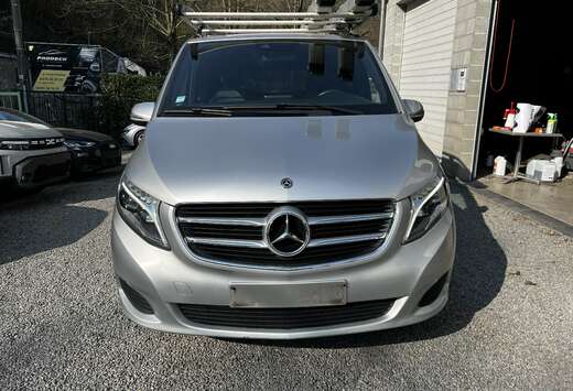 Mercedes-Benz 220D FOURGON DOUBLE CABINE UTILITAIRE