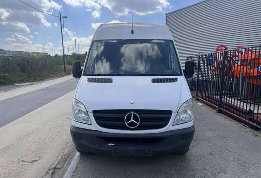 Mercedes-Benz FGN 313CDI 32S 3.5t