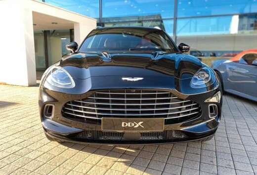 Aston Martin 550