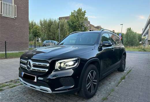 Mercedes-Benz d 8G-DCT