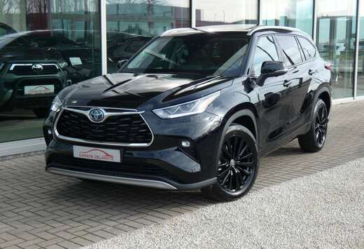 Toyota Hybrid AWD Premium Plus 7PL +Trekhaak +PANO