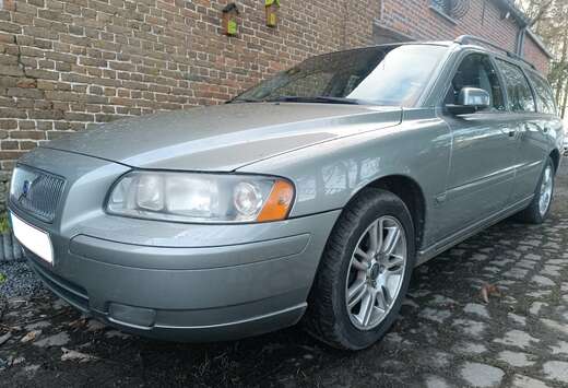 Volvo V70 2.4 Turbo - D Momentum Geartronic