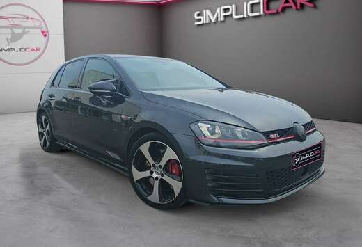 Volkswagen Golf 2.0 TSI Performance DSG