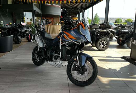 703F Adventure // IN STOCK, DIRECT LEVERBAAR!