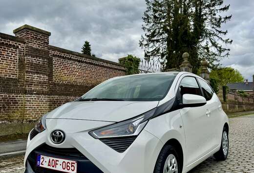 Toyota 1.0i VVT-i x-play II