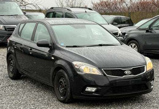 Kia Cee\'d 1.6 CRDi Access