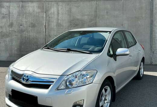 Toyota Auris HEV 1.8i HSD Premium CVT