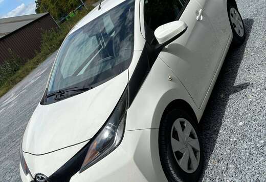 Toyota Aygo 1.0i VVT-i x-style