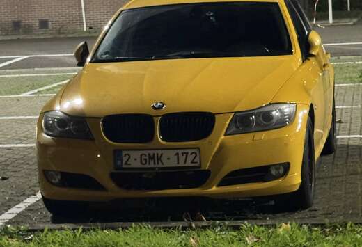 BMW 320i