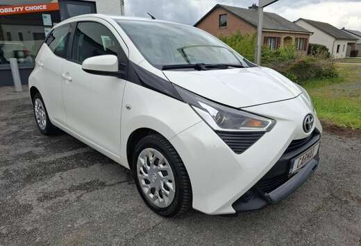 Toyota 1.0 VVT-i X-Play
