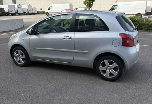 Toyota 1.0i VVT-i Luna