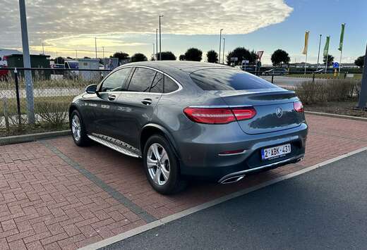 Mercedes-Benz d Coupe 4Matic 9G-TRONIC AMG Line