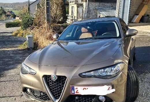 Alfa Romeo Giulia 2.2 JTDm Super