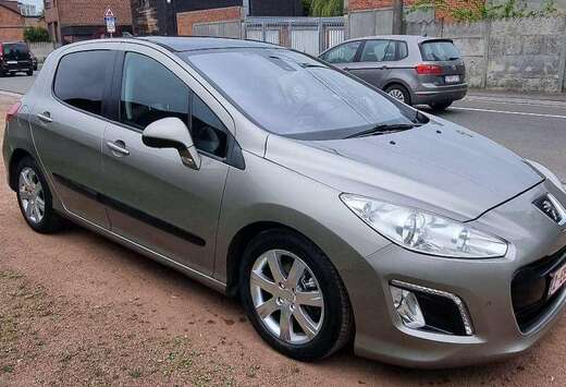 Peugeot 308 2.0 HDi Féline FAP