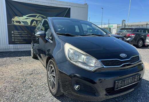Kia Rio 1.4 CRDI Fifa World Cup Edition