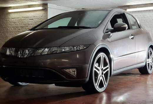 Honda Civic 1.4i GT