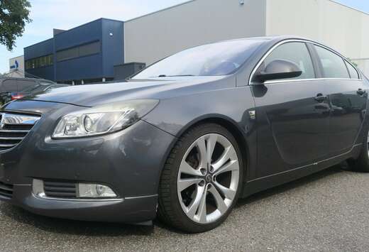 Opel Insignia 2.0 CDTi Sport DPF