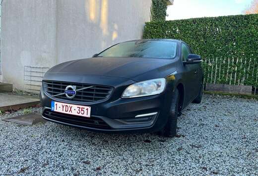 Volvo V60 2.0 D2 Eco Momentum Geartronic
