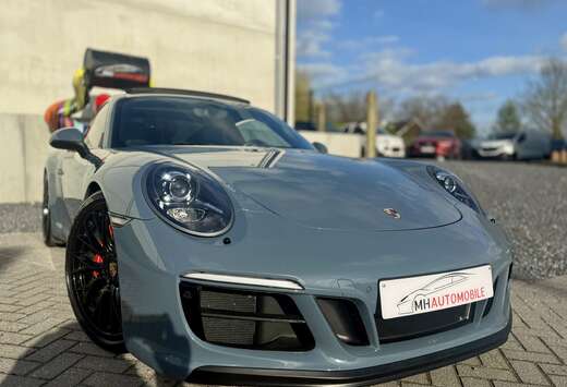 Porsche Carrera 3.0 Turbo Coupé PDK