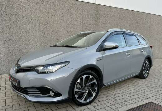 Toyota Auris 1.8 VVT-i Hybrid Automatik