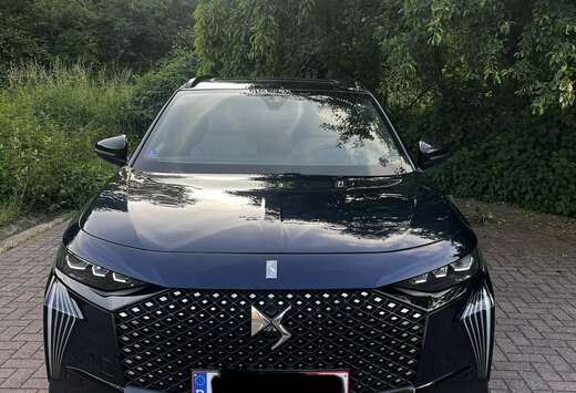 PHEV 1.6 E-TENSE Esprit de Voyage