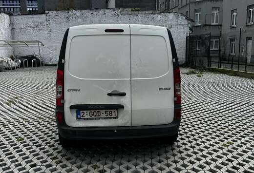 Mercedes-Benz 111 CDI BlueEFFICIENCY lang