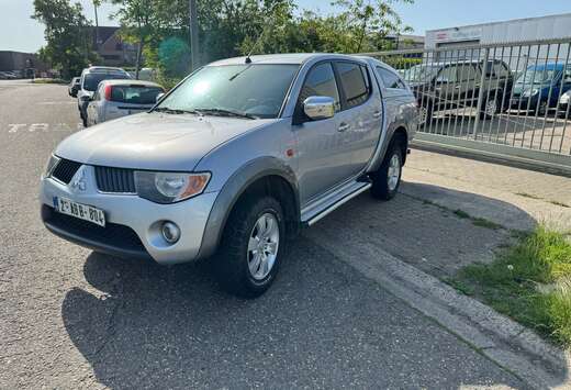 Mitsubishi 2.5 Turbo DI-D 4WD City Canyon
