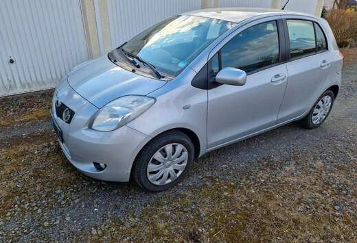 Toyota 1.3i VVT-i 16v Sol